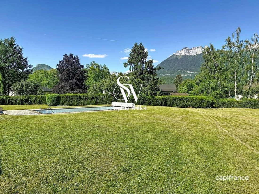 Casa en Sud, Saint-Jorioz, Francia 1 - 18197585