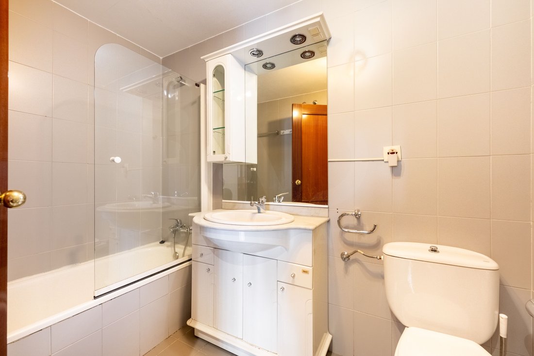 Appartement à Ciudad Lineal, Madrid, Espagne 4 - 18731062
