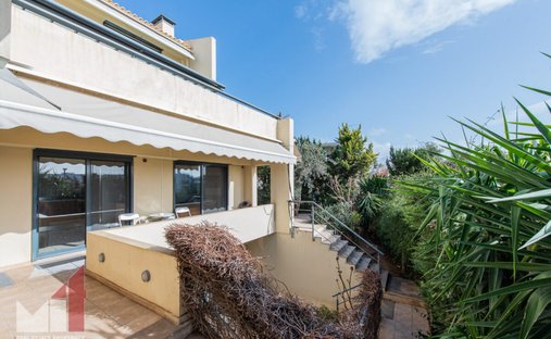 House in Sunoikia Kolonakiou, 1st District of Athens, Athens 1