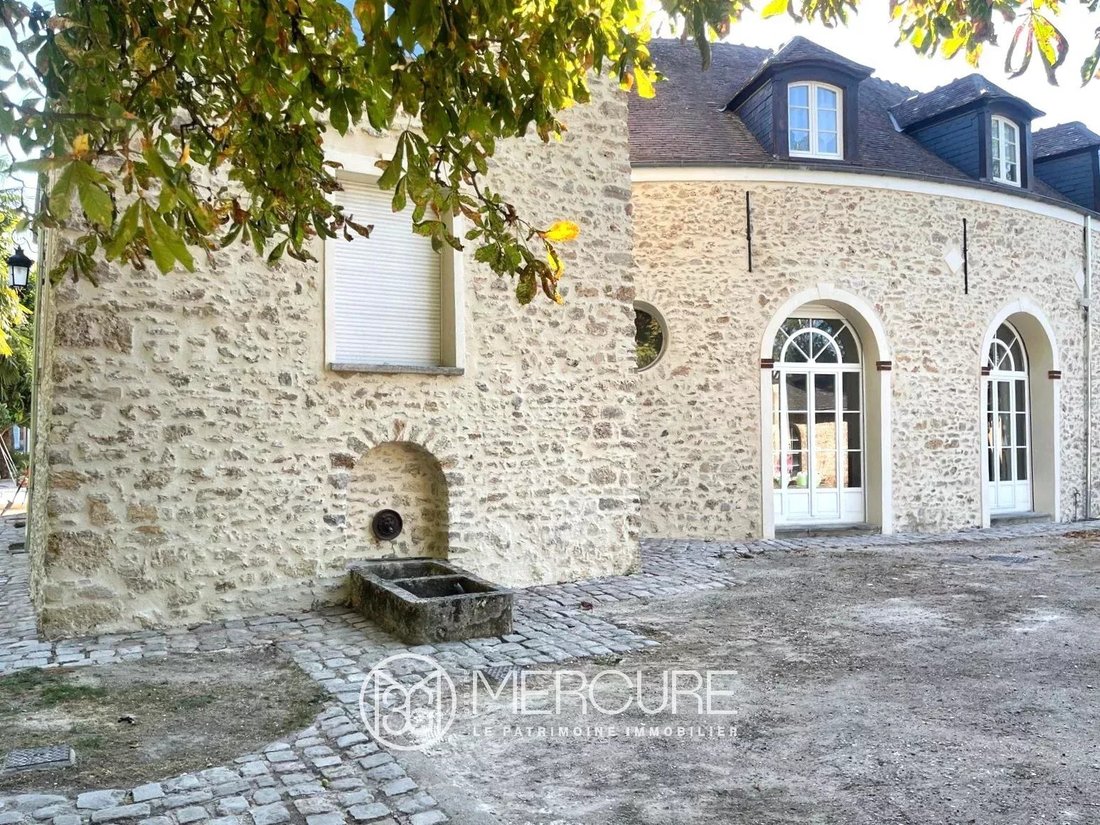 Estate in Longpont-sur-Orge, Ile-de-France, France 5 - 16608239