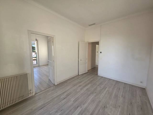 Wohnung in Menton, Provence-Alpes-Côte d'Azur, Frankreich 2 - 16908647