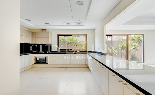 Townhouse en Dubai, Andorra 1