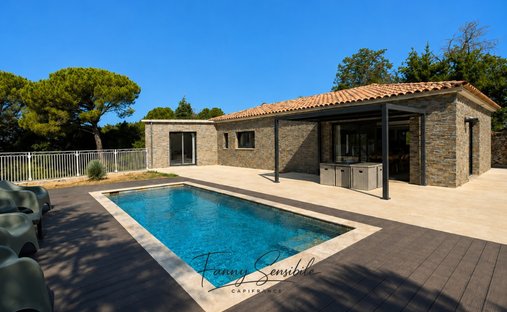 Maison à Centre Ville, Saint-Maximin-la-Sainte-Baume, France 1