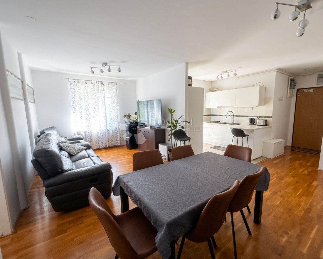 Appartement à Mjesni odbor "Sestinski dol - Vrhovec", Zagreb, Comitat de Zagreb 2 - 18736793
