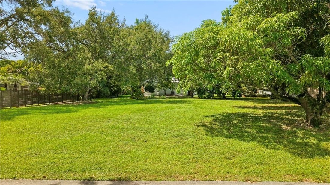Land in Cutler Bay, Florida, United States 4 - 18735436