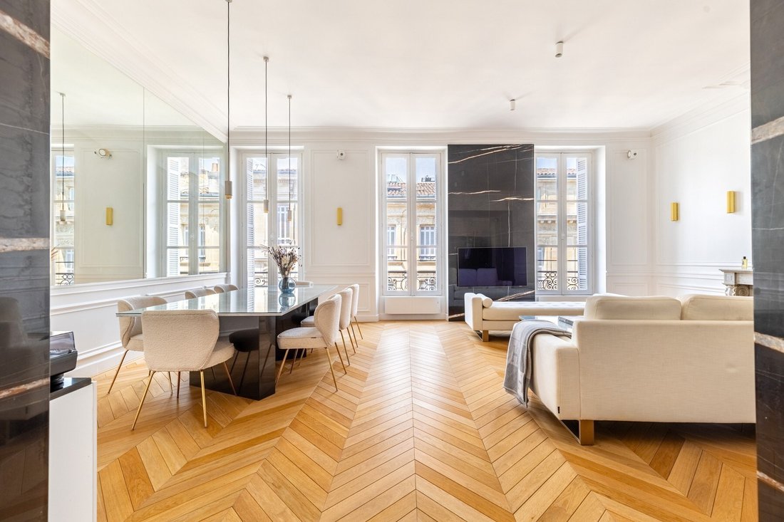 Apartamento en Hôtel de Ville-Quinconce-Saint Seurin-Fondaudège, Burdeos, Francia 1 - 18731686