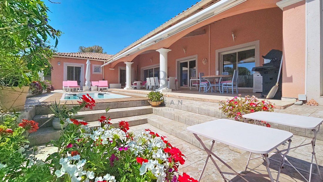 Villa in Exterieurs, Fréjus, Frankreich 1 - 18737297