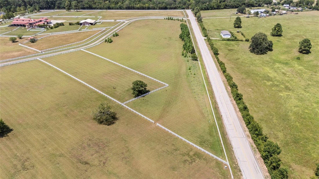 Terreno a Montgomery, Texas, Stati Uniti 1 - 18736560