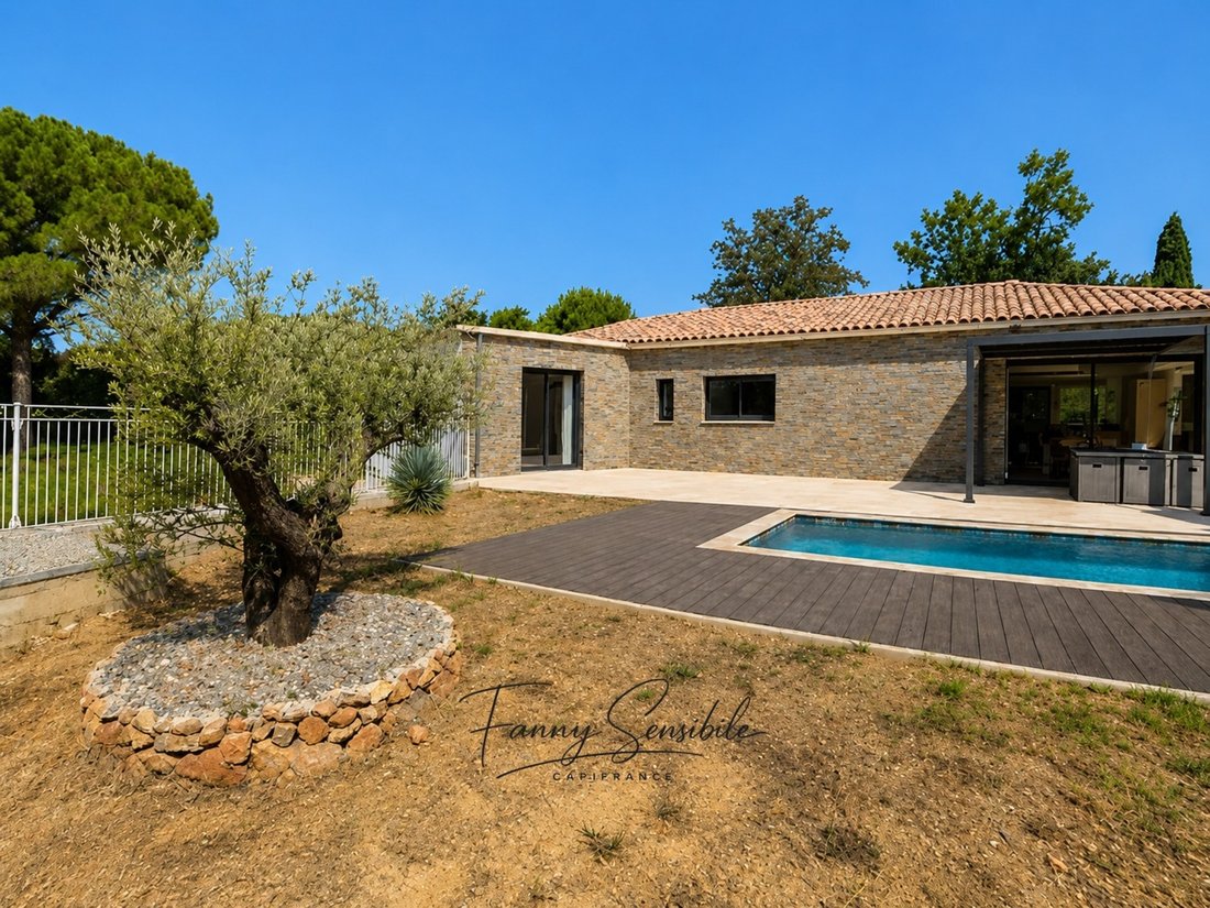 Maison à Centre Ville, Saint-Maximin-la-Sainte-Baume, France 2 - 18737212