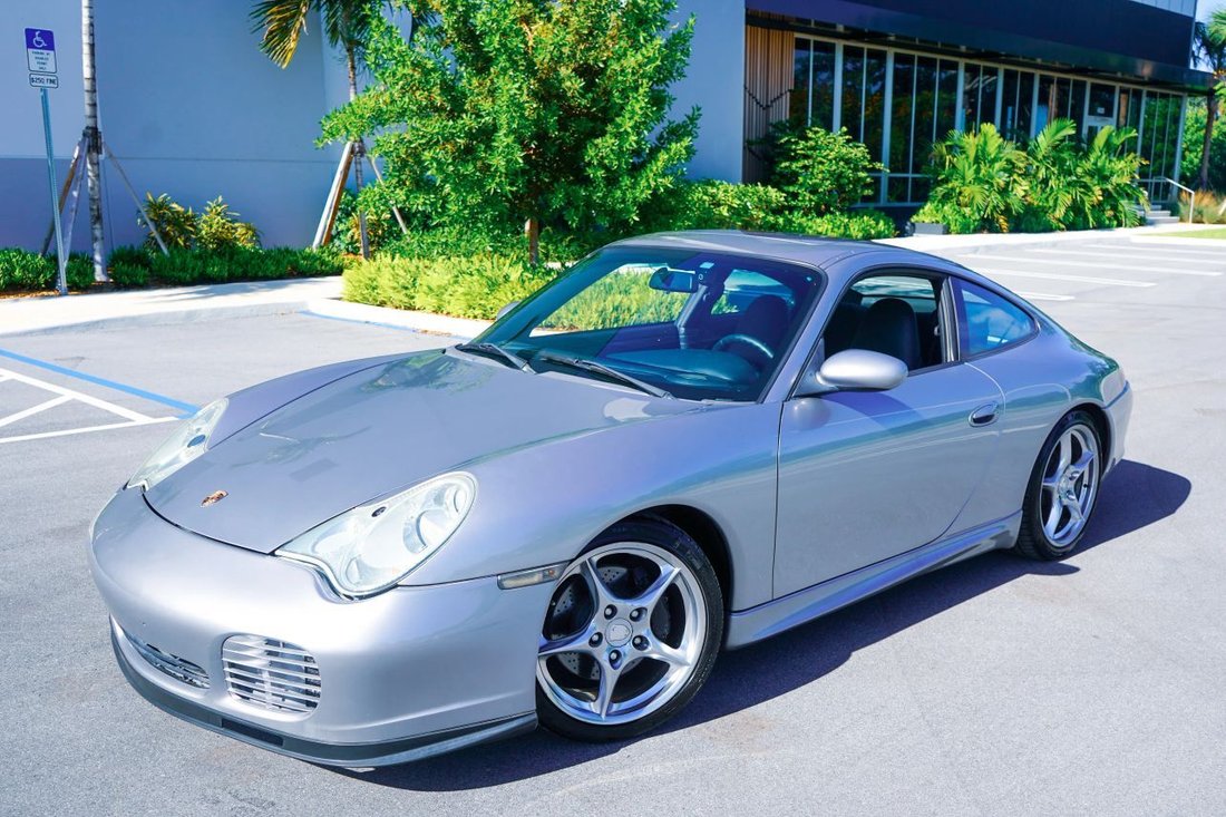 Coupe in Fort Lauderdale, FL, United States 4 - 17008051