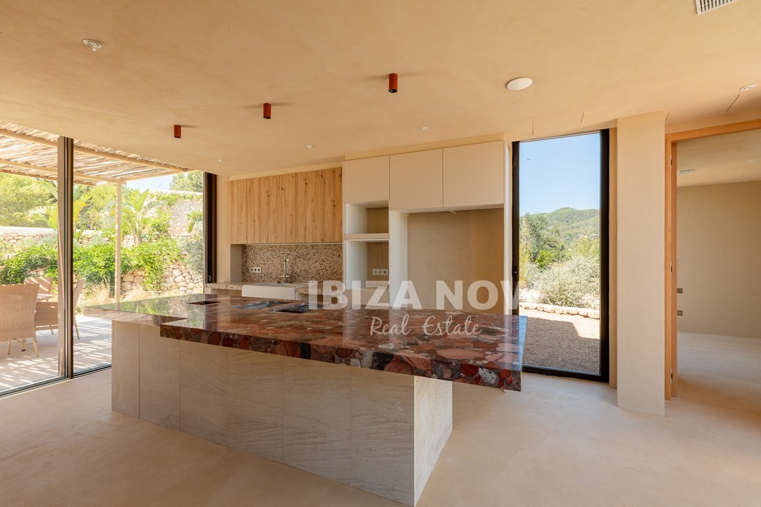 Villa en Santa Eulalia del Río, Islas Baleares, España 3 - 18732874