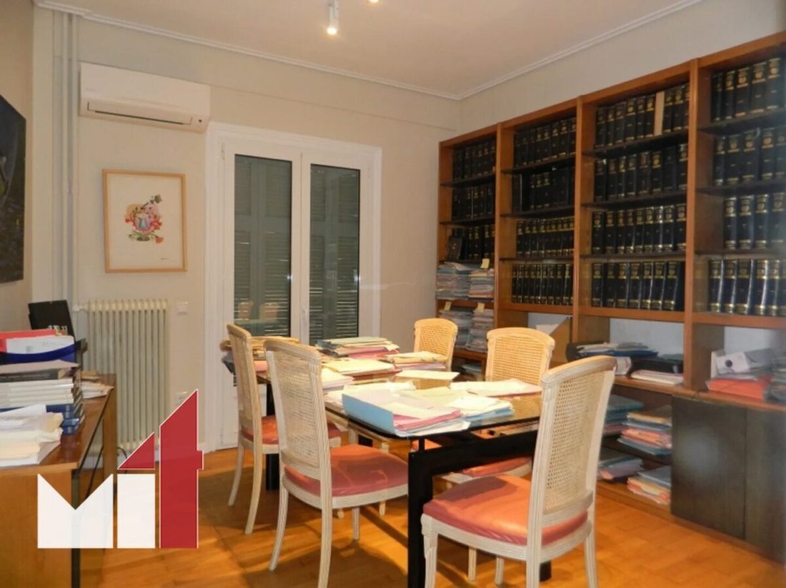 Apartment in Sunoikia Kolonakiou, 1st District of Athens, Athens 5 - 18732845
