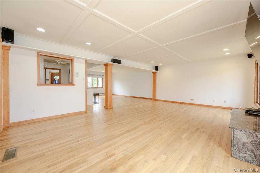 Casa en West Islip, Nueva York, Estados Unidos 4 - 18734658