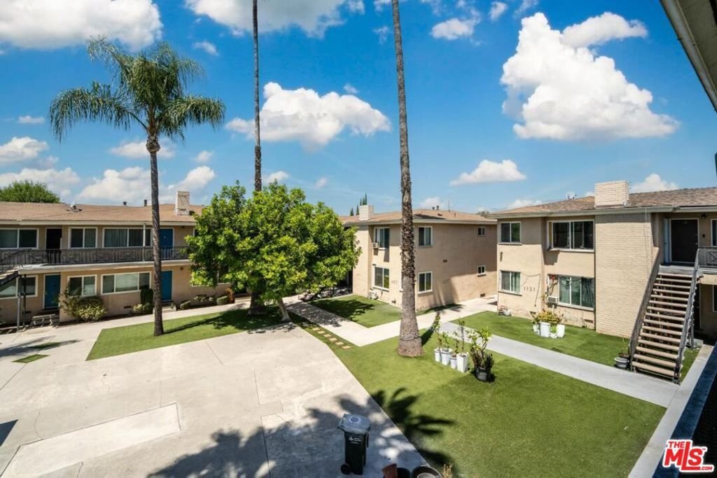 Andere in West Covina, Kalifornien, Vereinigte Staaten 2 - 18736026