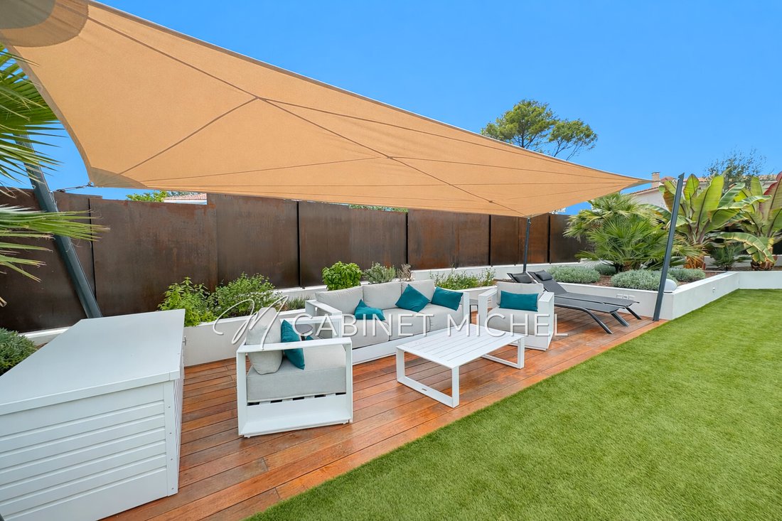 Villa a Nord, Roquefort-les-Pins, Francia 2 - 18404009