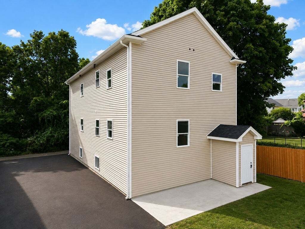 Altro a North Providence, Rhode Island, Stati Uniti 2 - 18731834