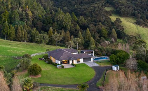 House in Makarau, Auckland, New Zealand 1