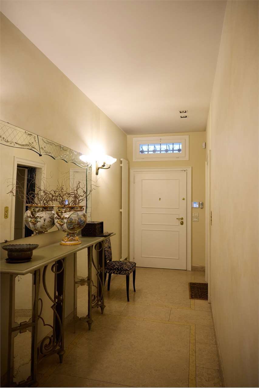 Villa en Centro Storico, Módena, Emilia-Romaña 4 - 18736037