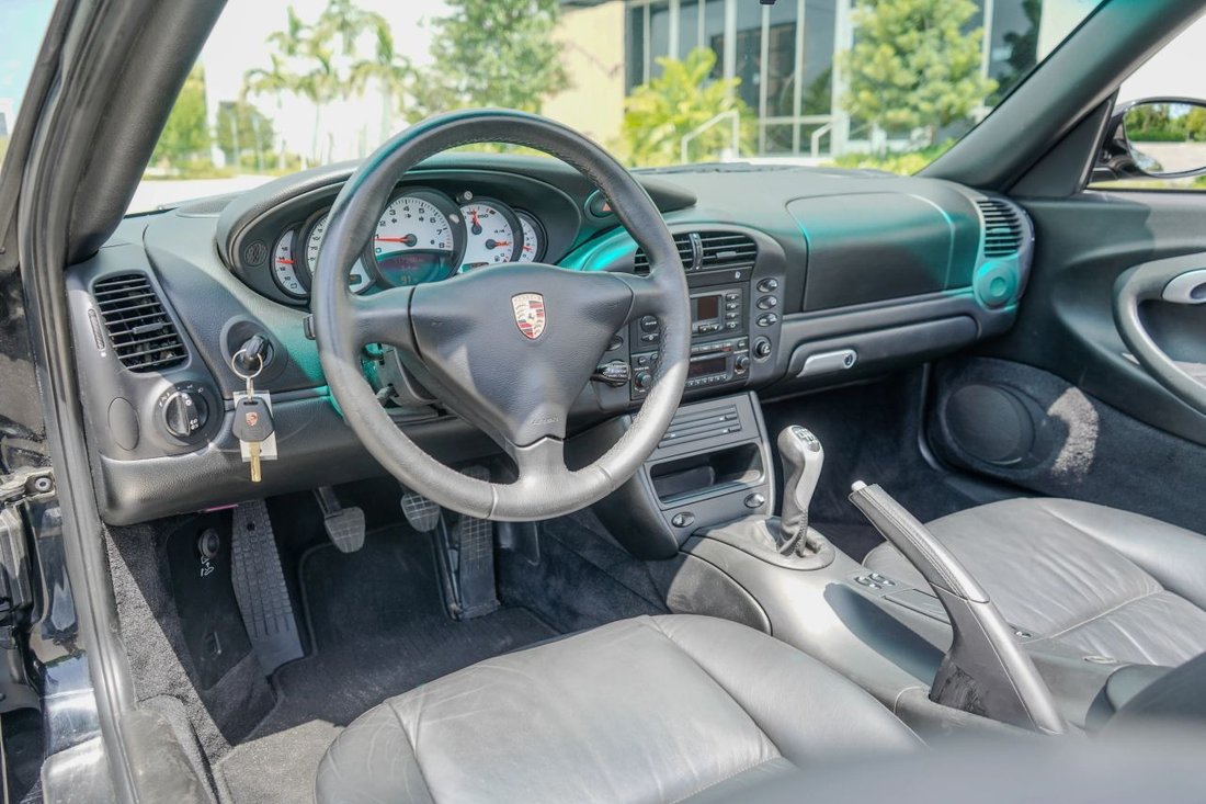 Cabriolet in Fort Lauderdale, FL, United States 2 - 18733916