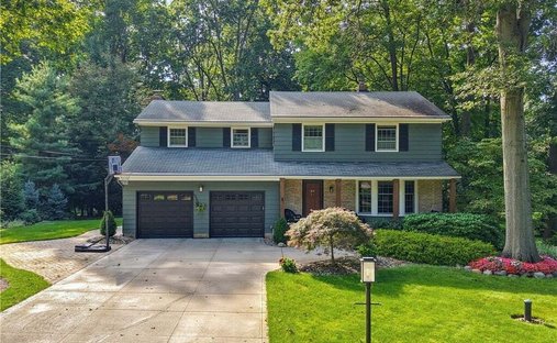 House in Tallmadge, Ohio, United States 1