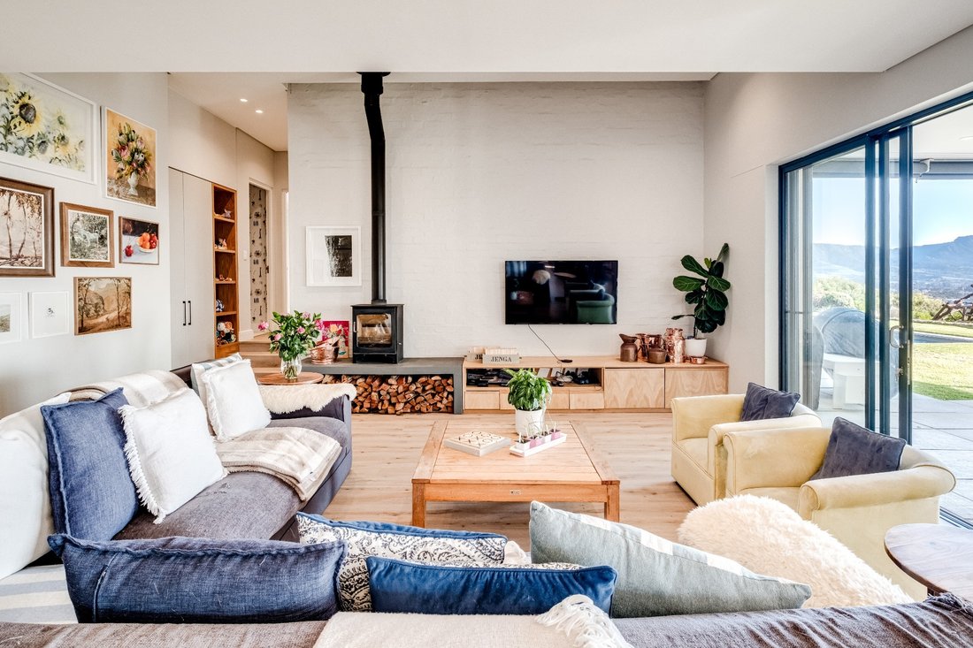 House in Muizenberg Mountains, Southern Suburbs, Cape Town 4 - 18737046