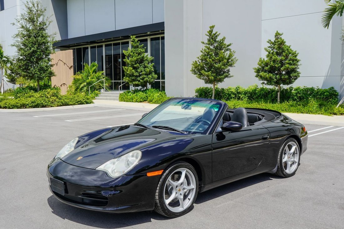 Cabriolet in Fort Lauderdale, FL, United States 1 - 18733916