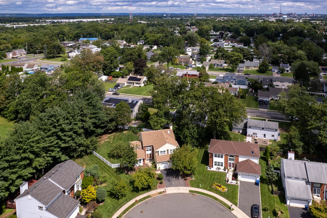 House in North Brunswick Township, New Jersey, United States 1 - 18734136