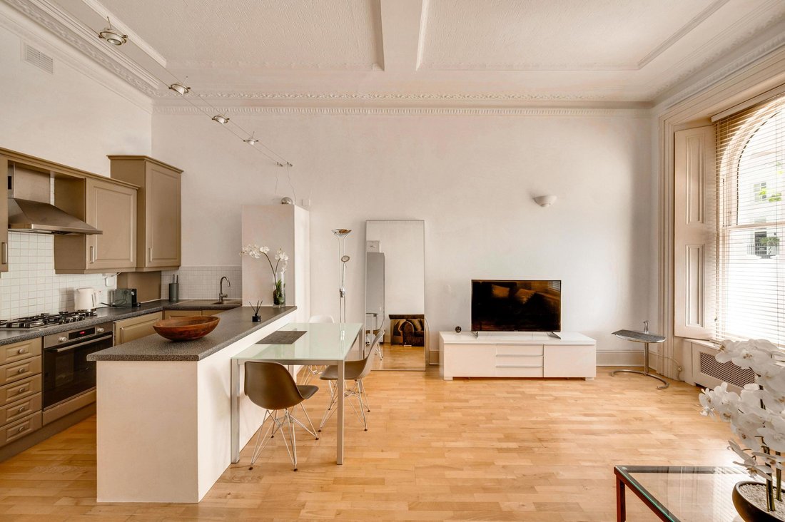 Apartment in Hyde Park, Westminster, England 4 - 18732414