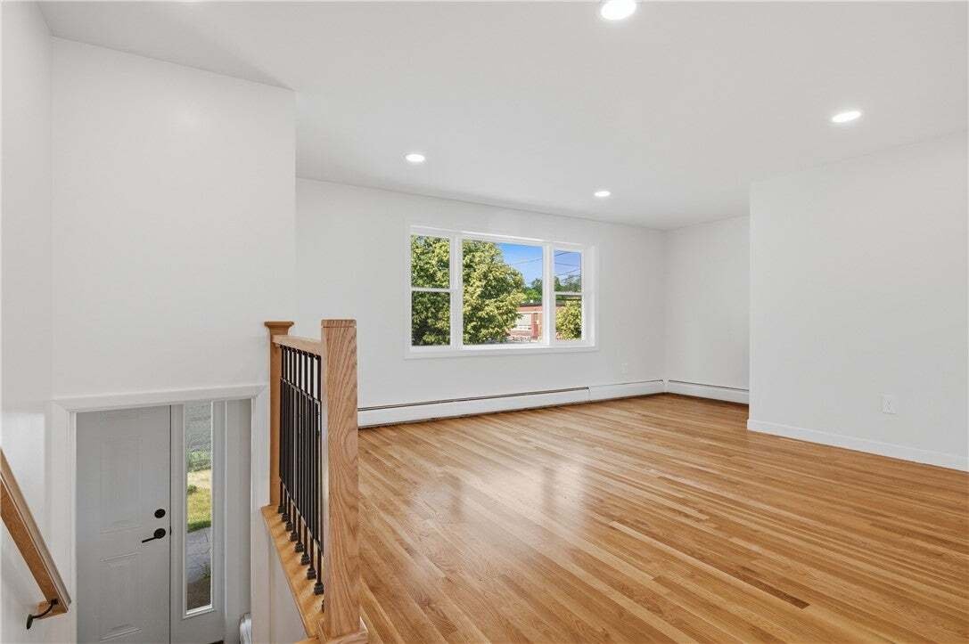 Casa a Cranston, Rhode Island, Stati Uniti 3 - 18734565