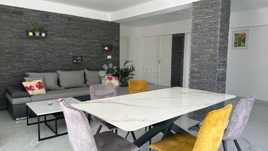 Appartamento a Banjol, Regione litoraneo-montana, Croazia 3 - 18736670