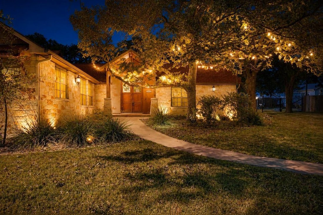 House in Fredericksburg, Texas, United States 3 - 18015977