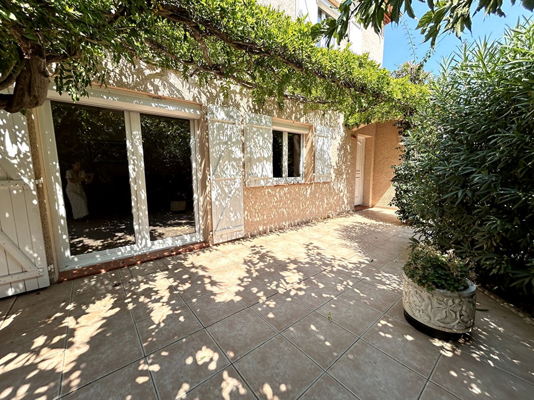 Villa a Alénya, Occitania, Francia 2 - 18734068