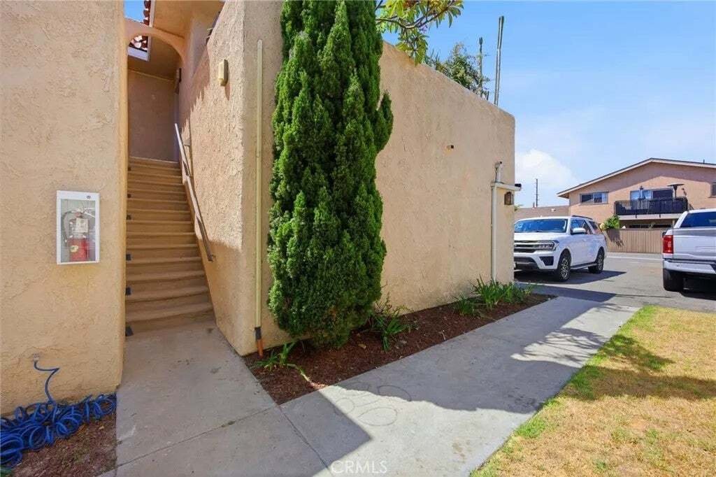 Huntington Beach, California, United States 4 - 18705894