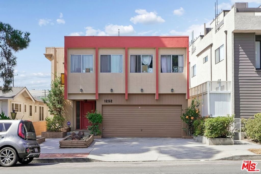 Santa Monica, California, United States 4 - 18736009