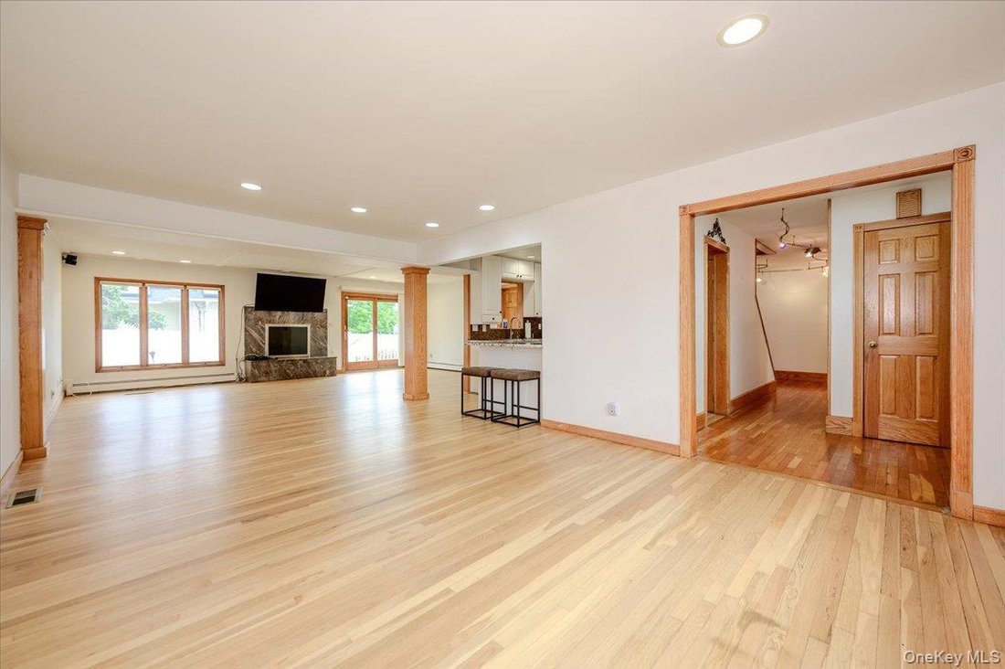 Casa en West Islip, Nueva York, Estados Unidos 3 - 18734658