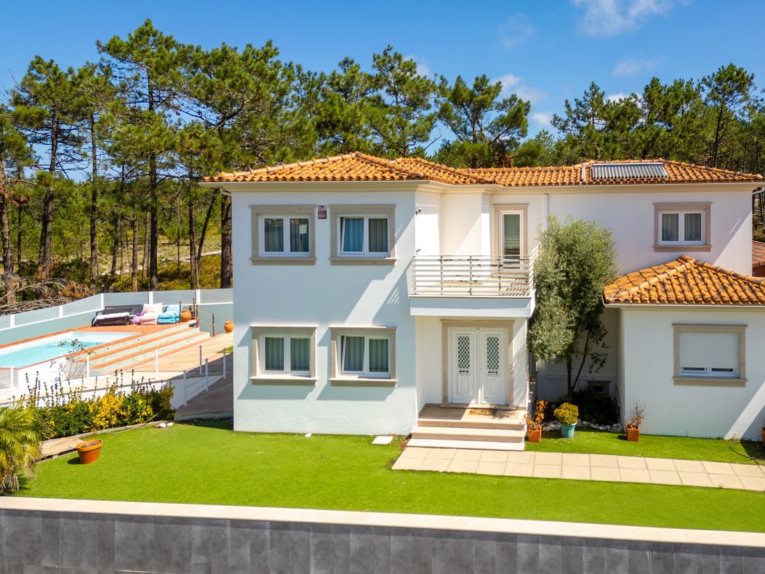 Casa en Nazaré, Distrito de Leiria, Portugal 1 - 18737365