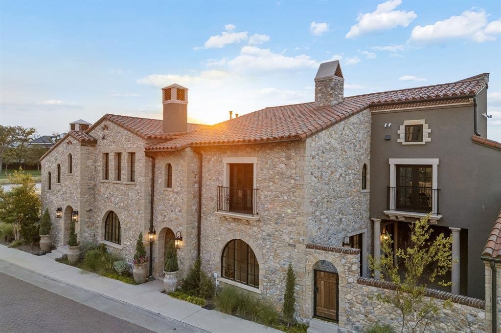 Maison de ville à Keller, Texas, États-Unis 3 - 18736243
