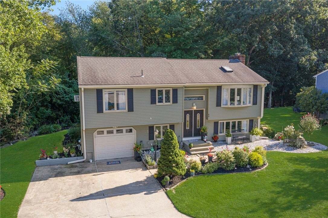 House in West Warwick, Rhode Island, United States 1 - 18731847