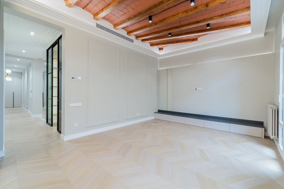 Appartamento a Eixample, Barcellona, Spagna 5 - 18734528