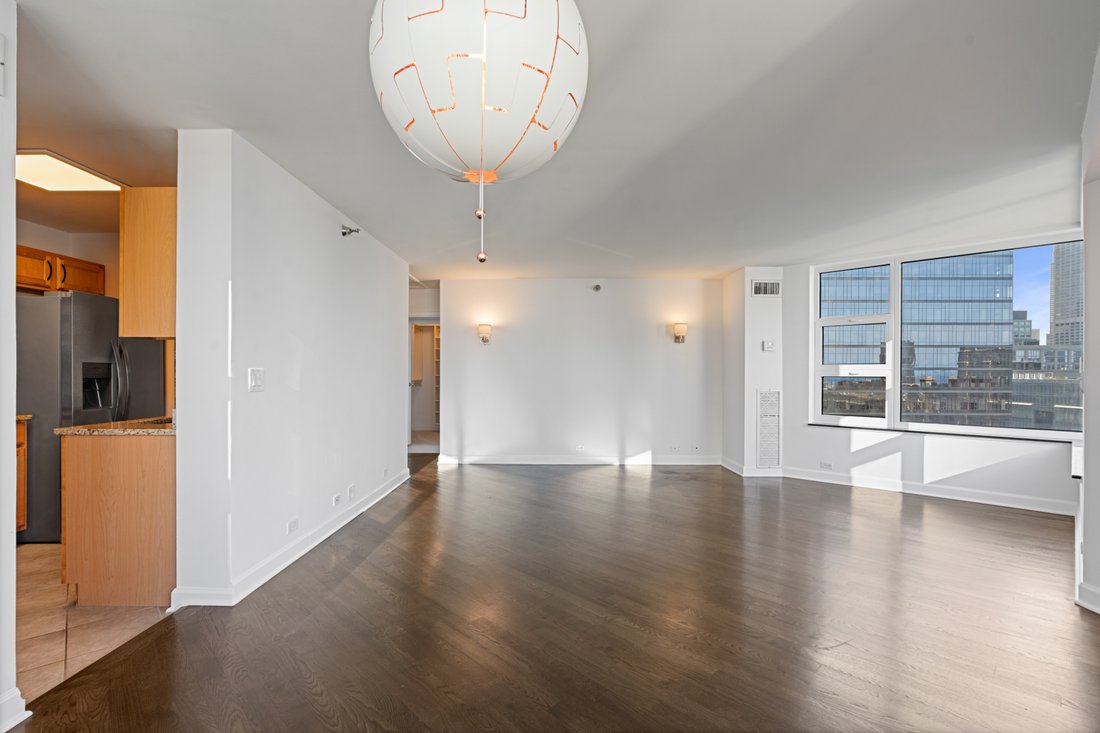 Condo in Chicago, Illinois, United States 5 - 18731690