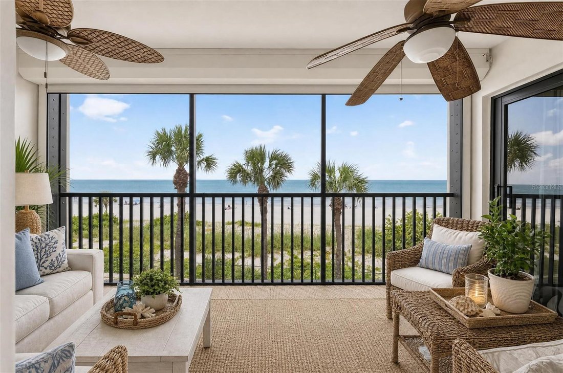 Condominio a Indian Shores, Florida, Stati Uniti 1 - 18735136