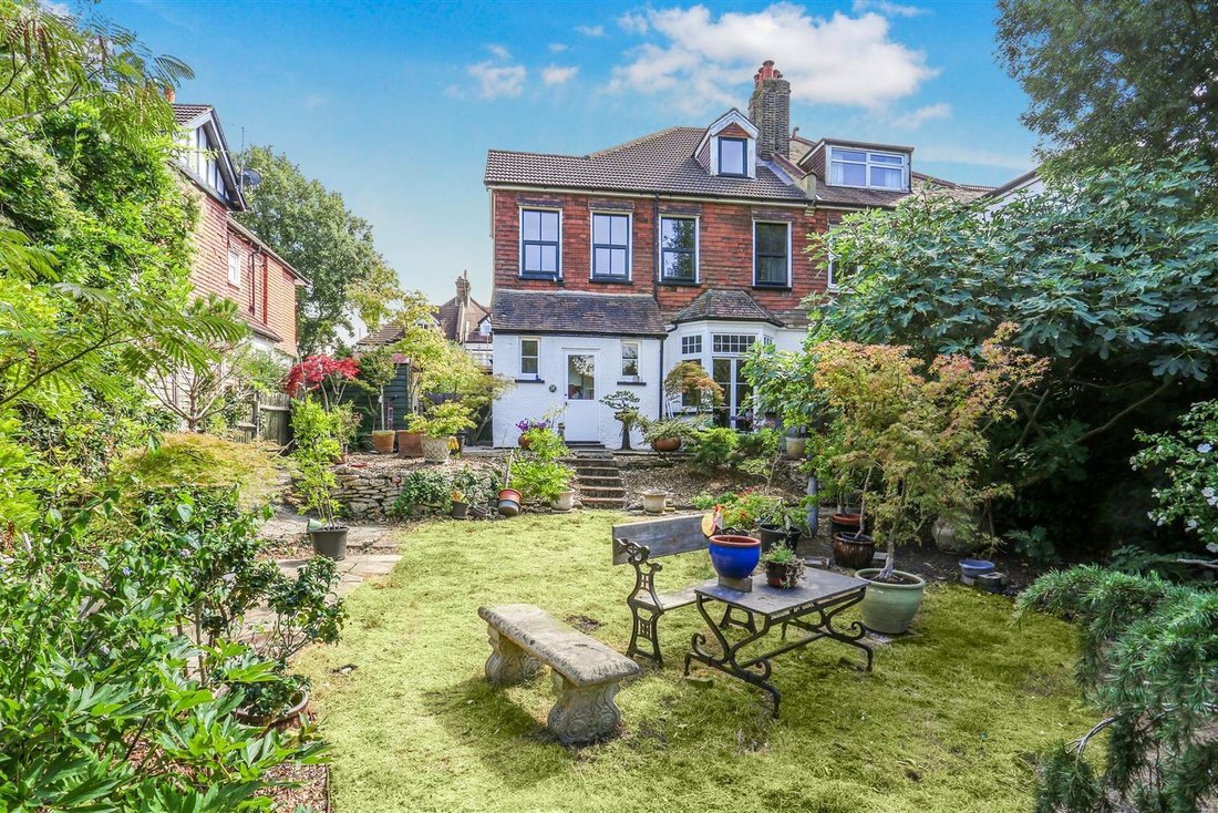 Maison à London Borough of Sutton, Angleterre 5 - 18732379