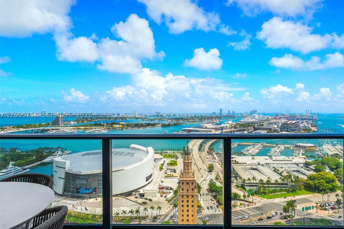 Condo in Miami, Florida, United States 1 - 17672385