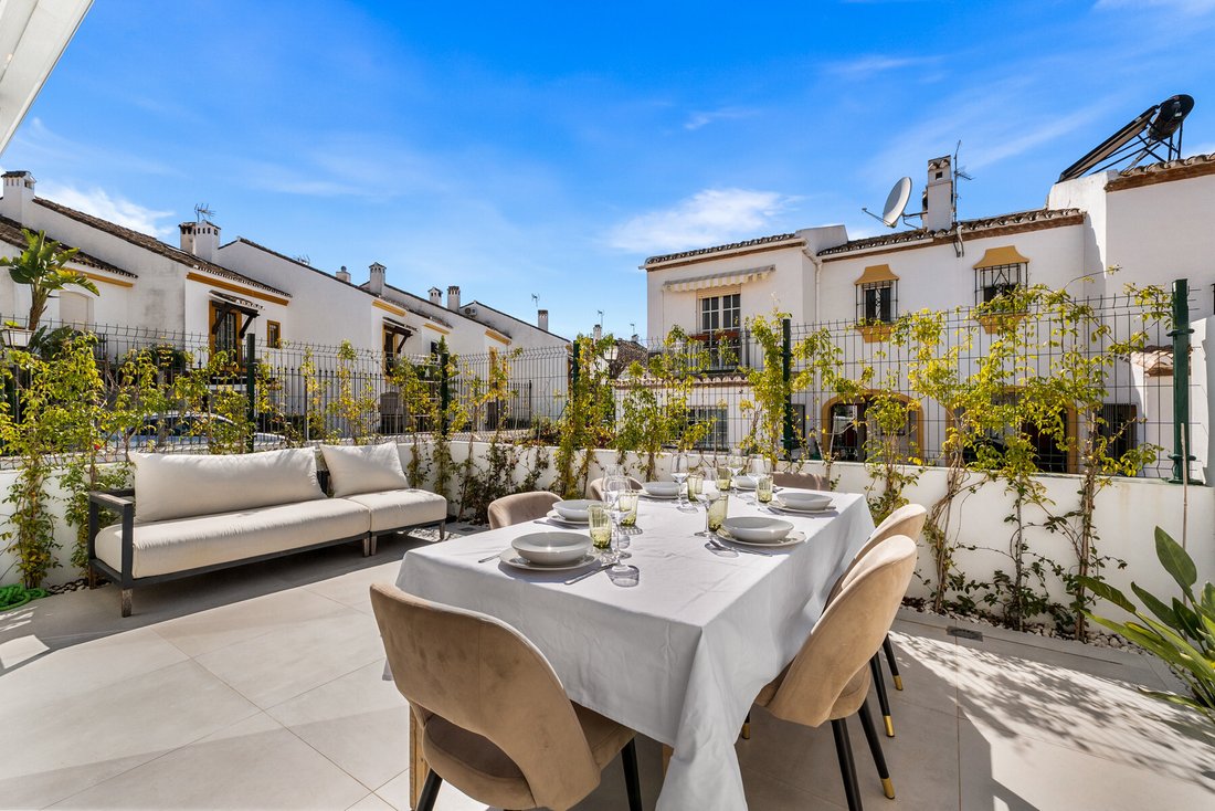 Maison de ville à Estepona, Andalousie, Espagne 2 - 18732586