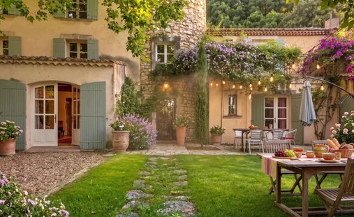 Anwesen in Boulbon, Provence-Alpes-Côte d'Azur, Frankreich 1