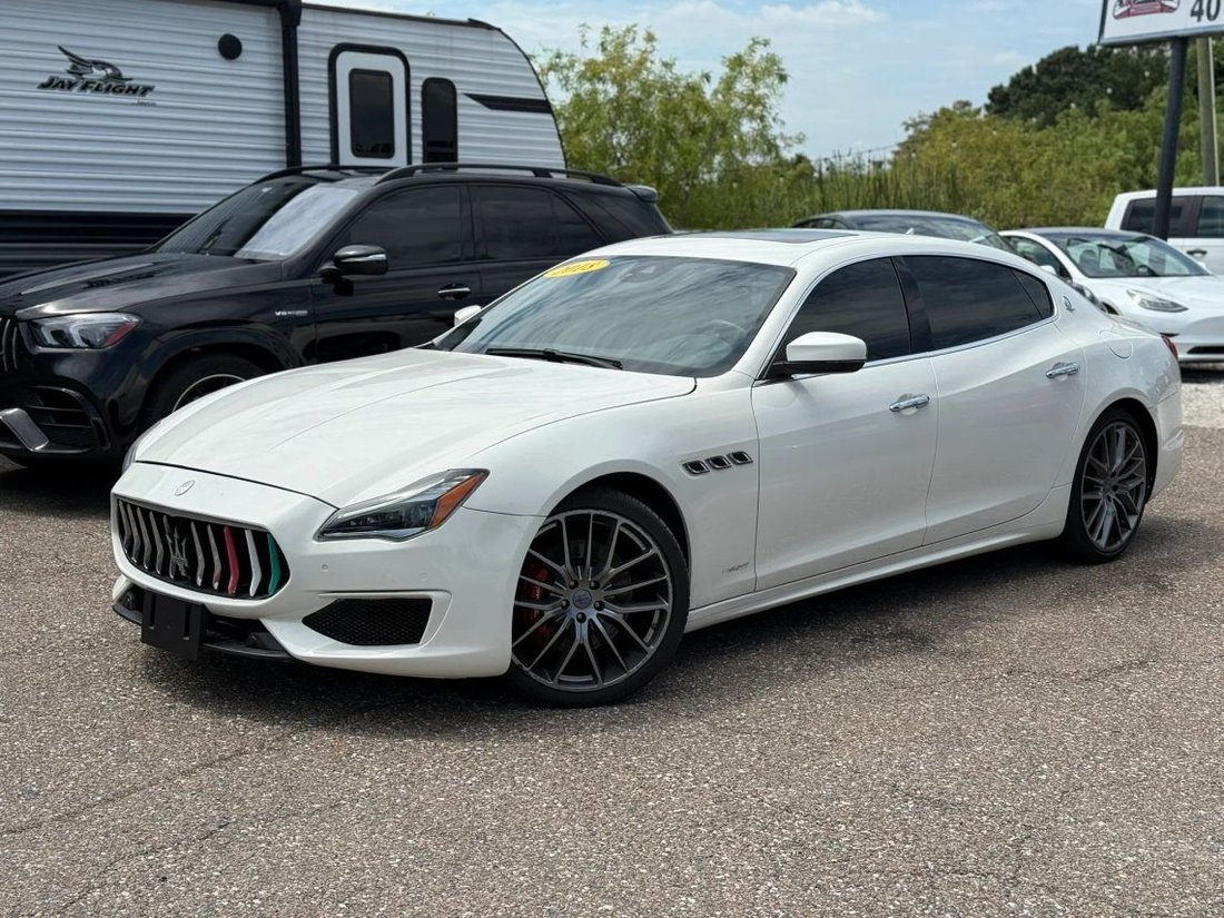 Sedan in Orlando, FL, United States 3 - 18737582
