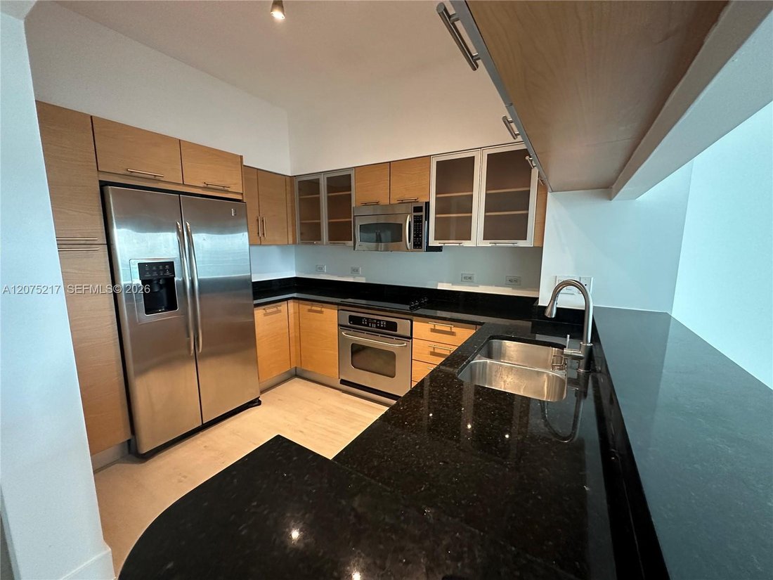 Condo in Miami, Florida, United States 3 - 18736631