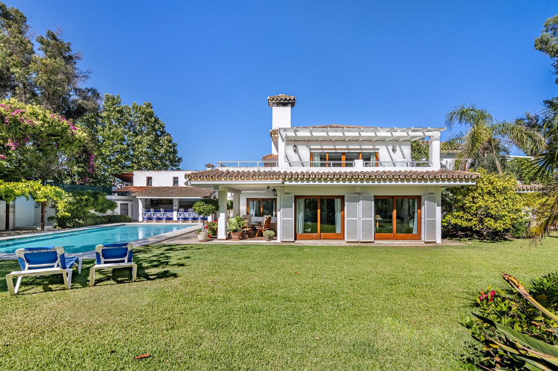 Villa in Estepona, Andalusien, Spanien 2 - 18733235
