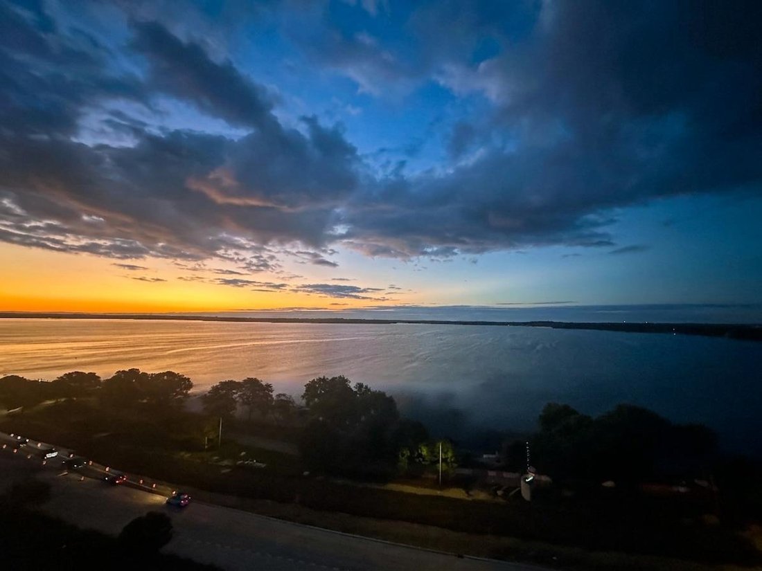 Condo in Madison, Wisconsin, United States 3 - 17812200