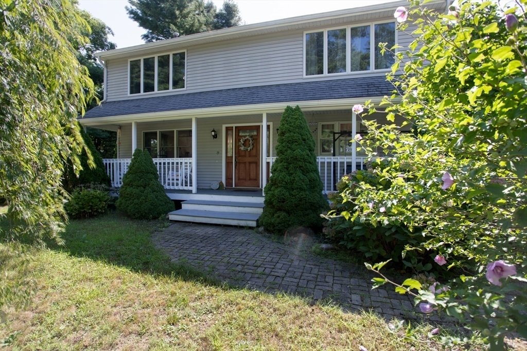 House in Wareham, Massachusetts, United States 4 - 18732658